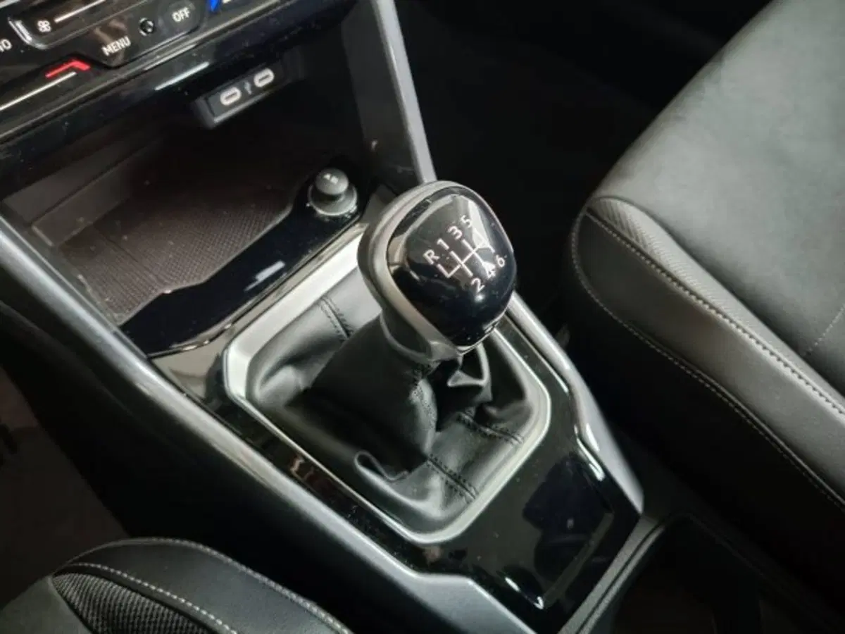 Volkswagen T-Roc usata a Teramo (17)