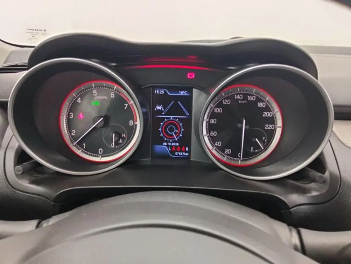 Suzuki Swift usata a Como (12)