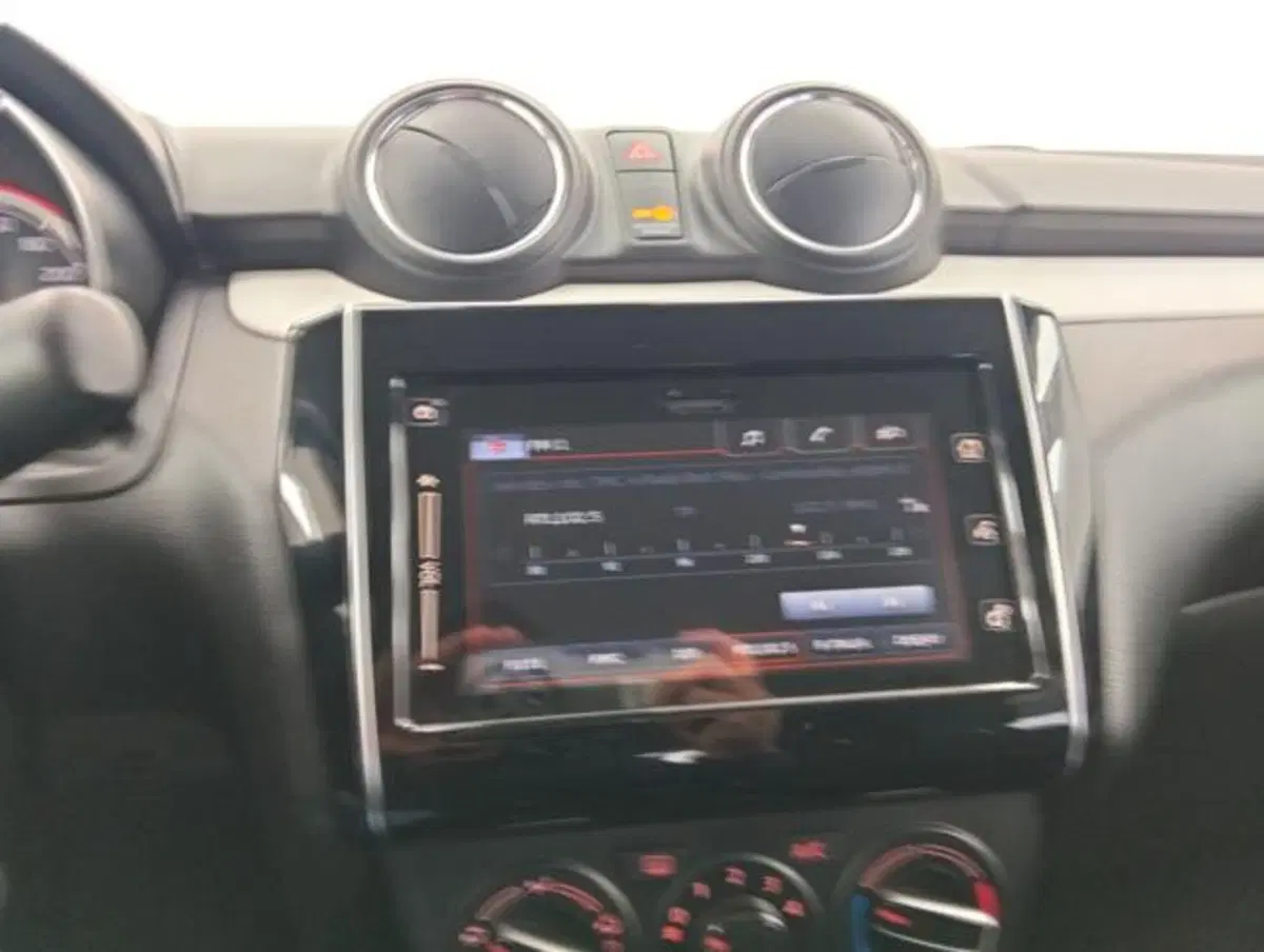 Suzuki Swift usata a Como (13)