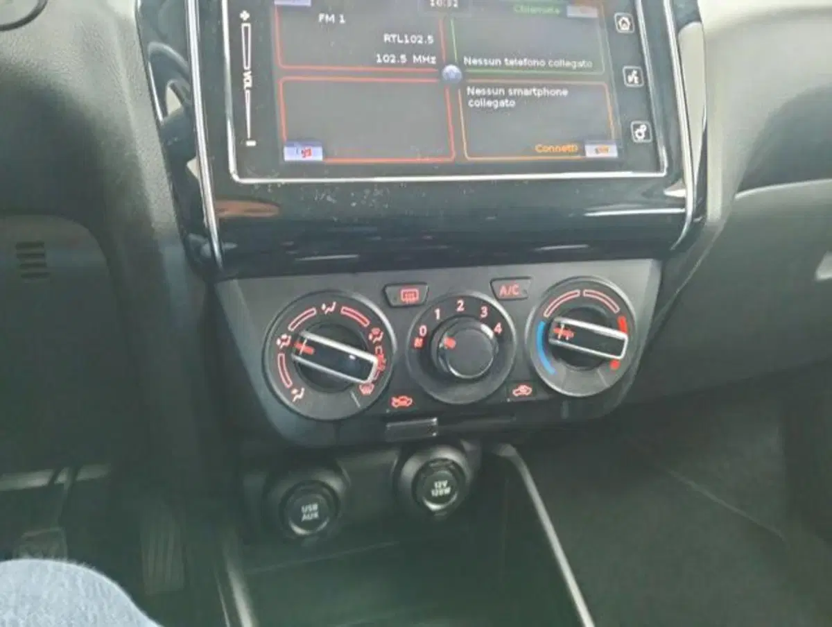 Suzuki Swift usata a Como (17)