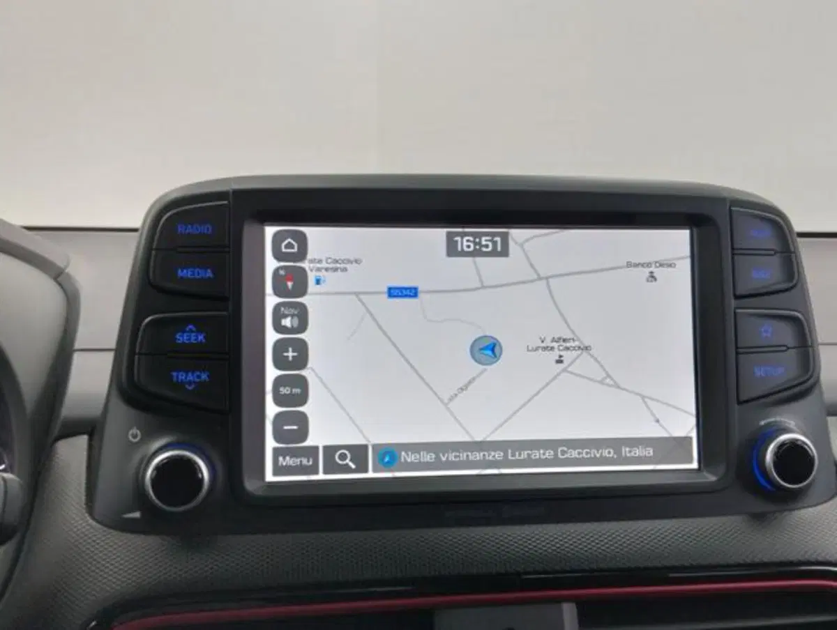 Hyundai Kona usata a Como (13)