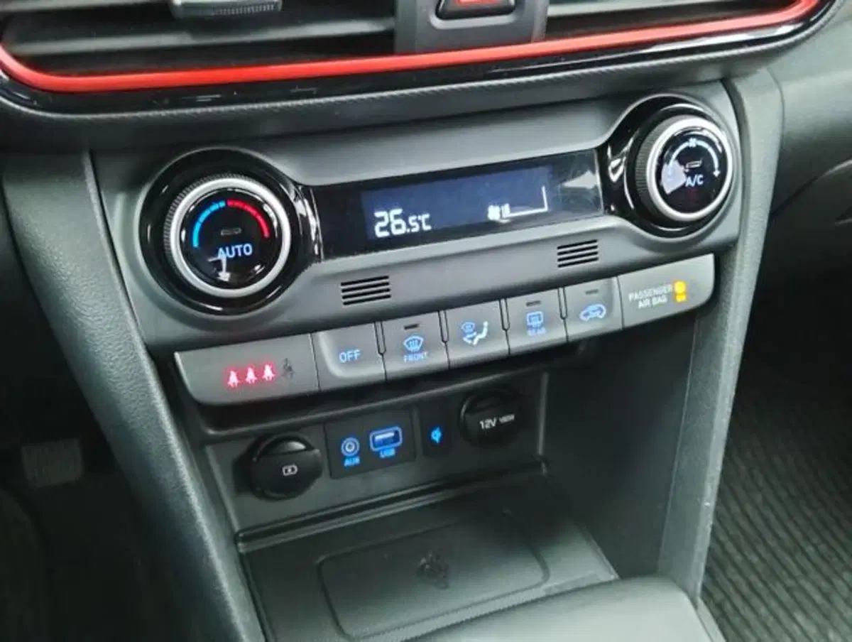 Hyundai Kona usata a Como (17)