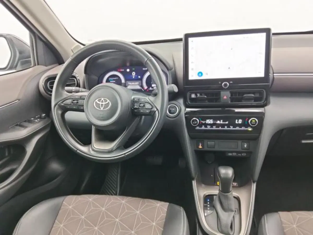 Toyota Yaris Cross usata a Como (10)