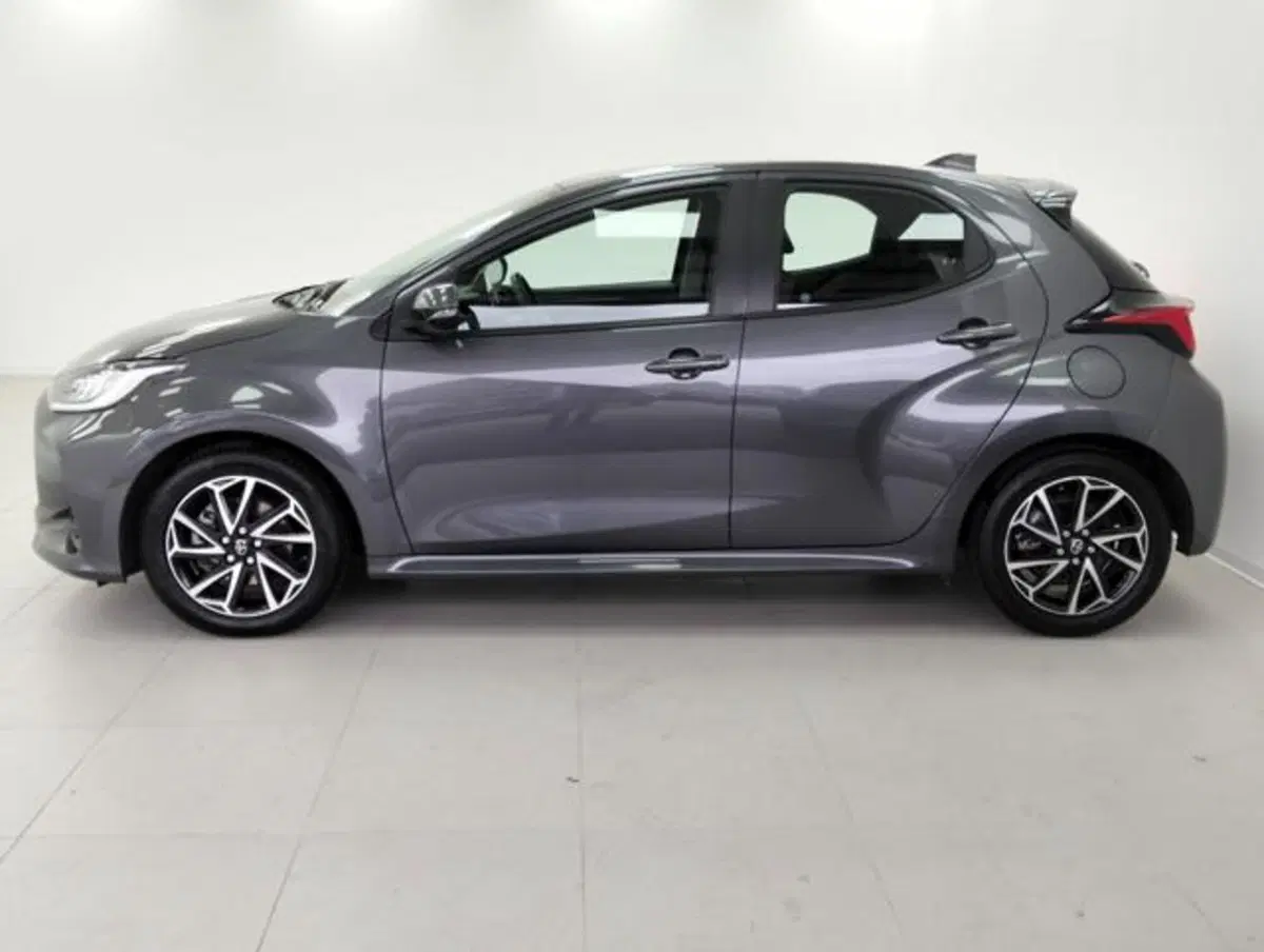 Toyota Yaris Cross usata a Como (8)