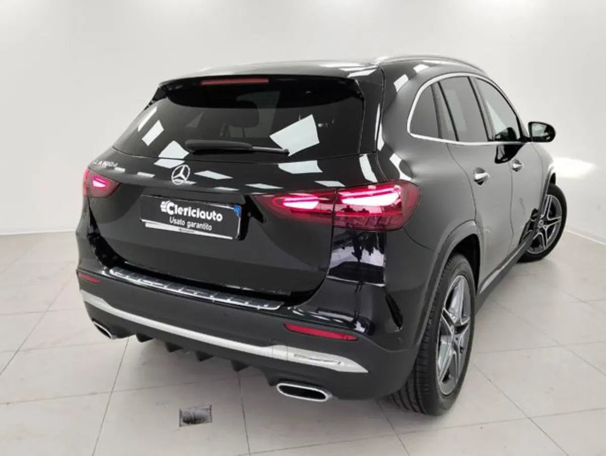 Mercedes-Benz GLA SUV usata a Como (2)