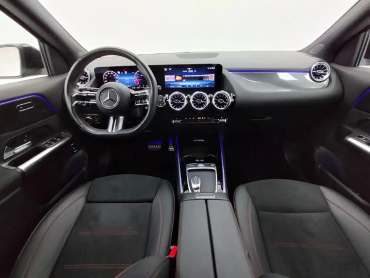 Mercedes-Benz GLA SUV usata a Como (4)