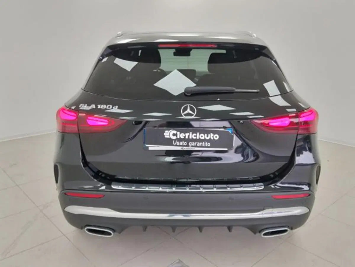 Mercedes-Benz GLA SUV usata a Como (7)
