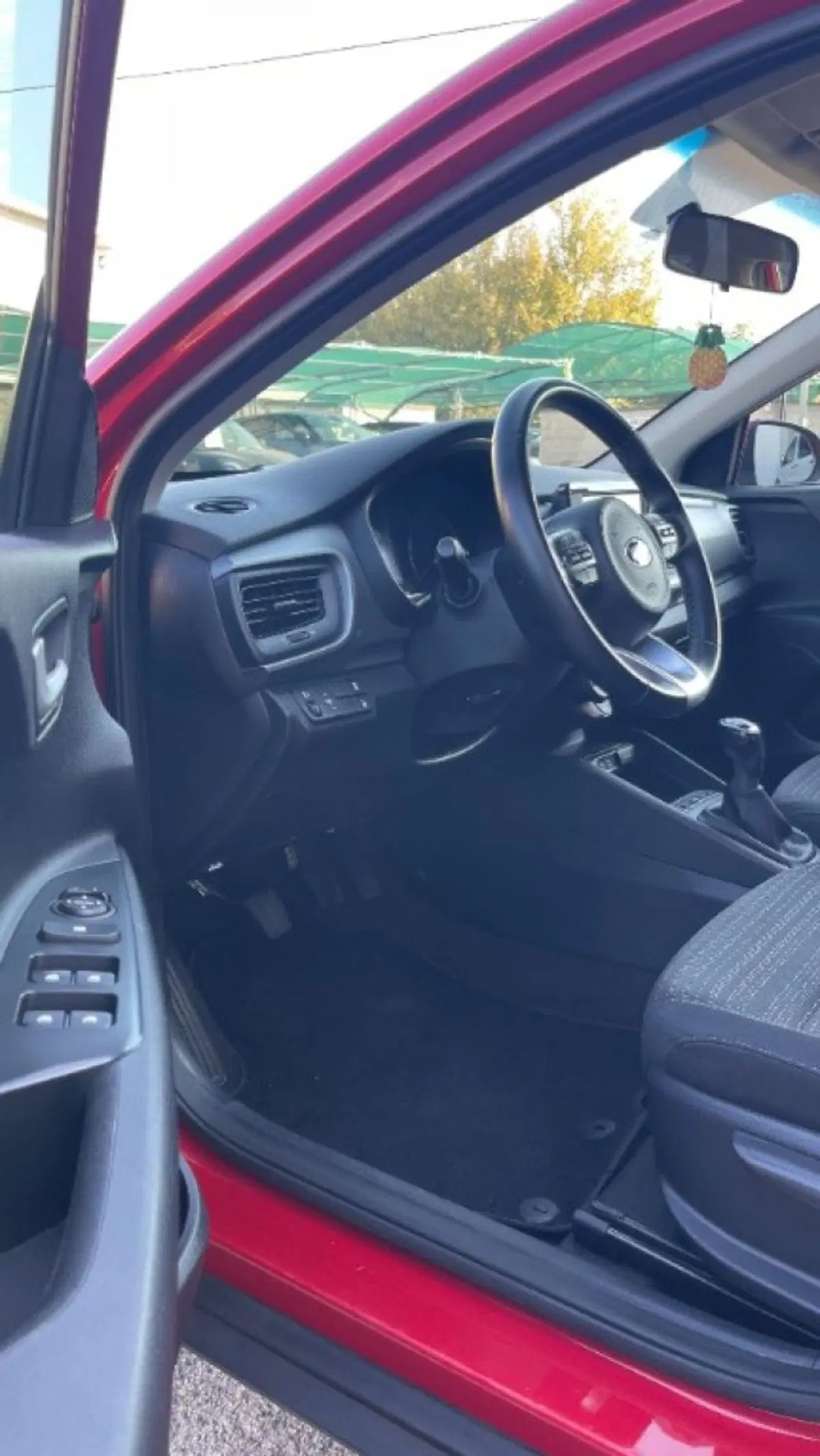 Kia Stonic usata a Novara (9)