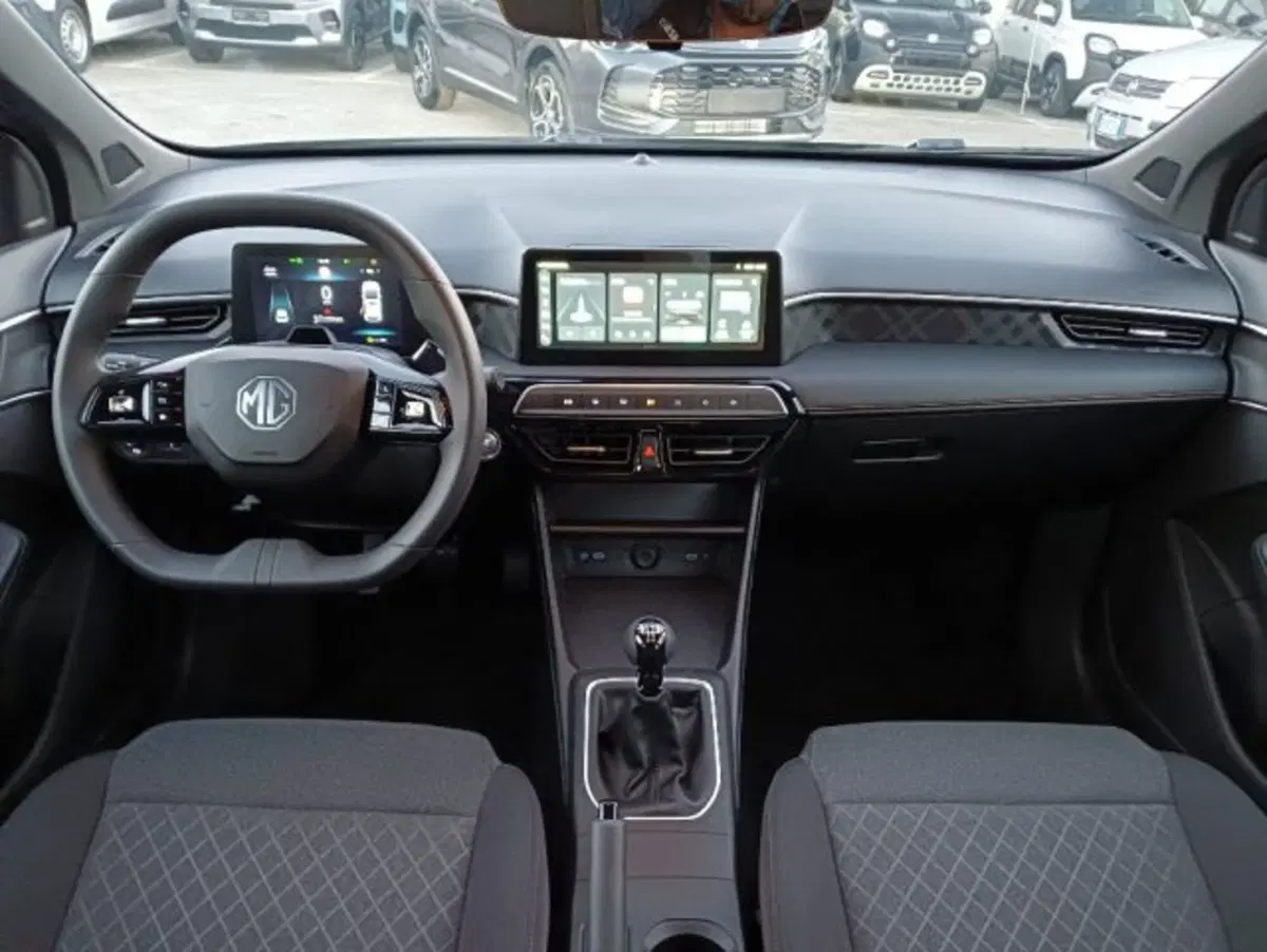Mg MG3 nuova a Brescia (11)
