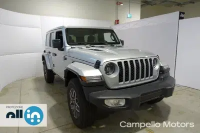 Jeep Wrangler Unlimited 2.0 Turbo Sahara del 2023 usata a Venezia