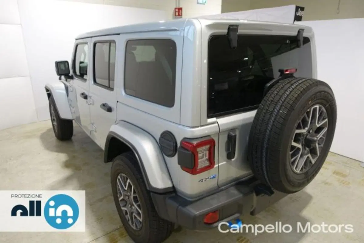 Jeep Wrangler Unlimited usata a Venezia (4)