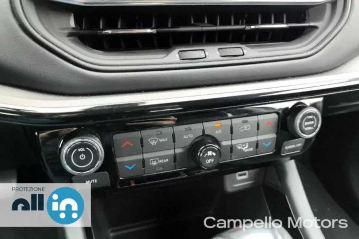 Jeep Compass usata a Venezia (13)