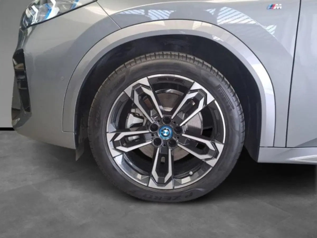 BMW iX1 usata a Verona (5)