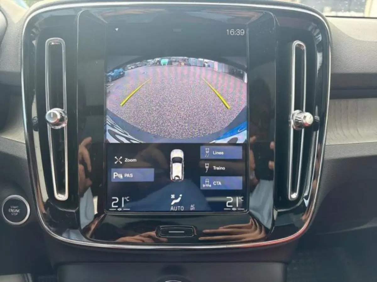 Volvo XC40 usata a Verona (11)