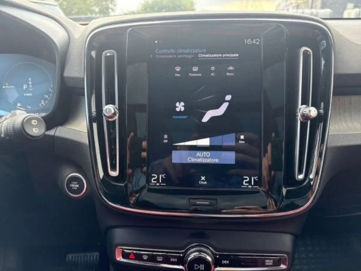 Volvo XC40 usata a Verona (13)