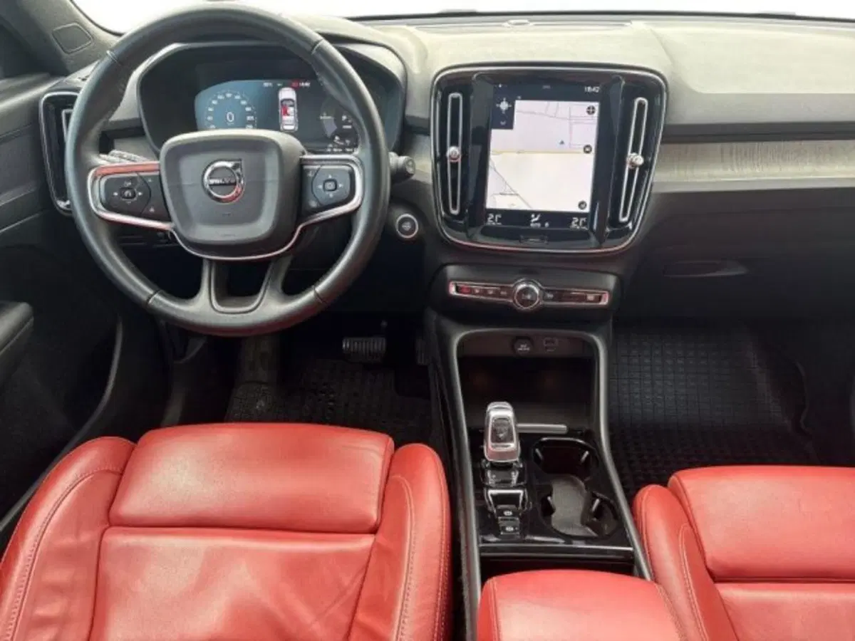 Volvo XC40 usata a Verona (8)