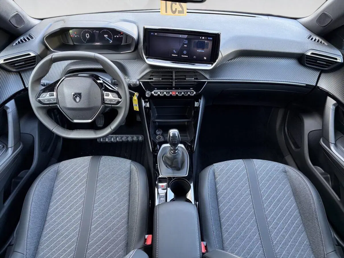 Peugeot 2008 nuova a Torino (6)