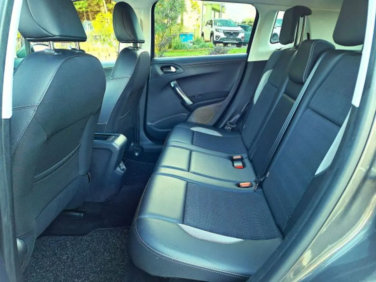 Peugeot 2008 usata a Como (6)