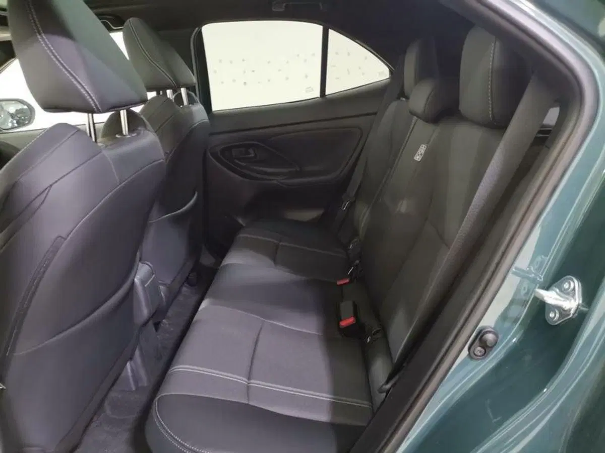 Toyota Yaris Cross nuova a Salerno (10)