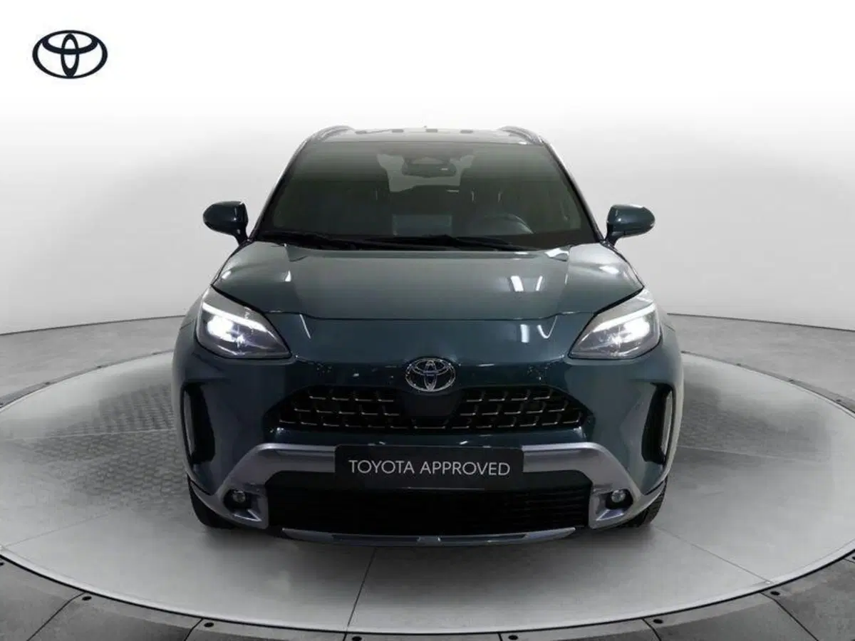Toyota Yaris Cross nuova a Salerno (2)