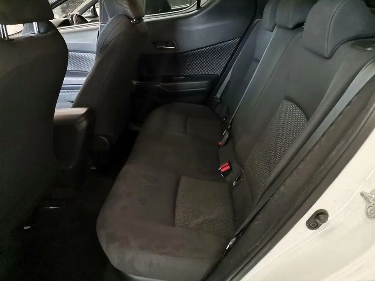 Toyota Toyota C-HR usata a Salerno (8)