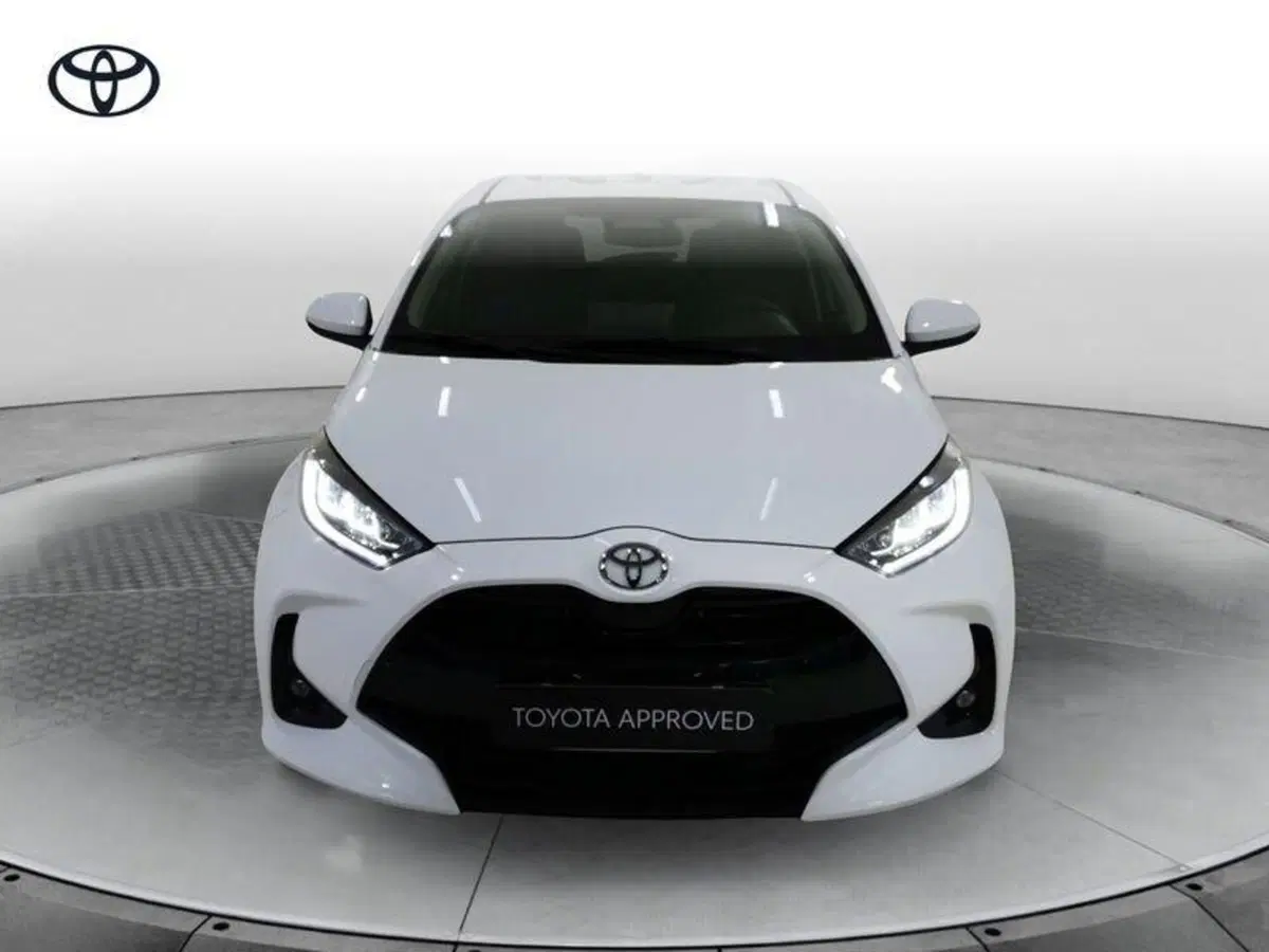 Toyota Yaris nuova a Salerno (2)