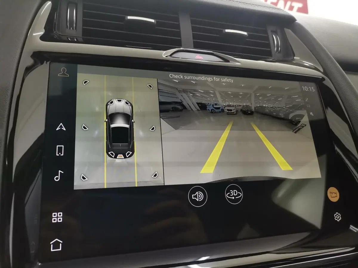 Jaguar E-Pace usata a Salerno (4)