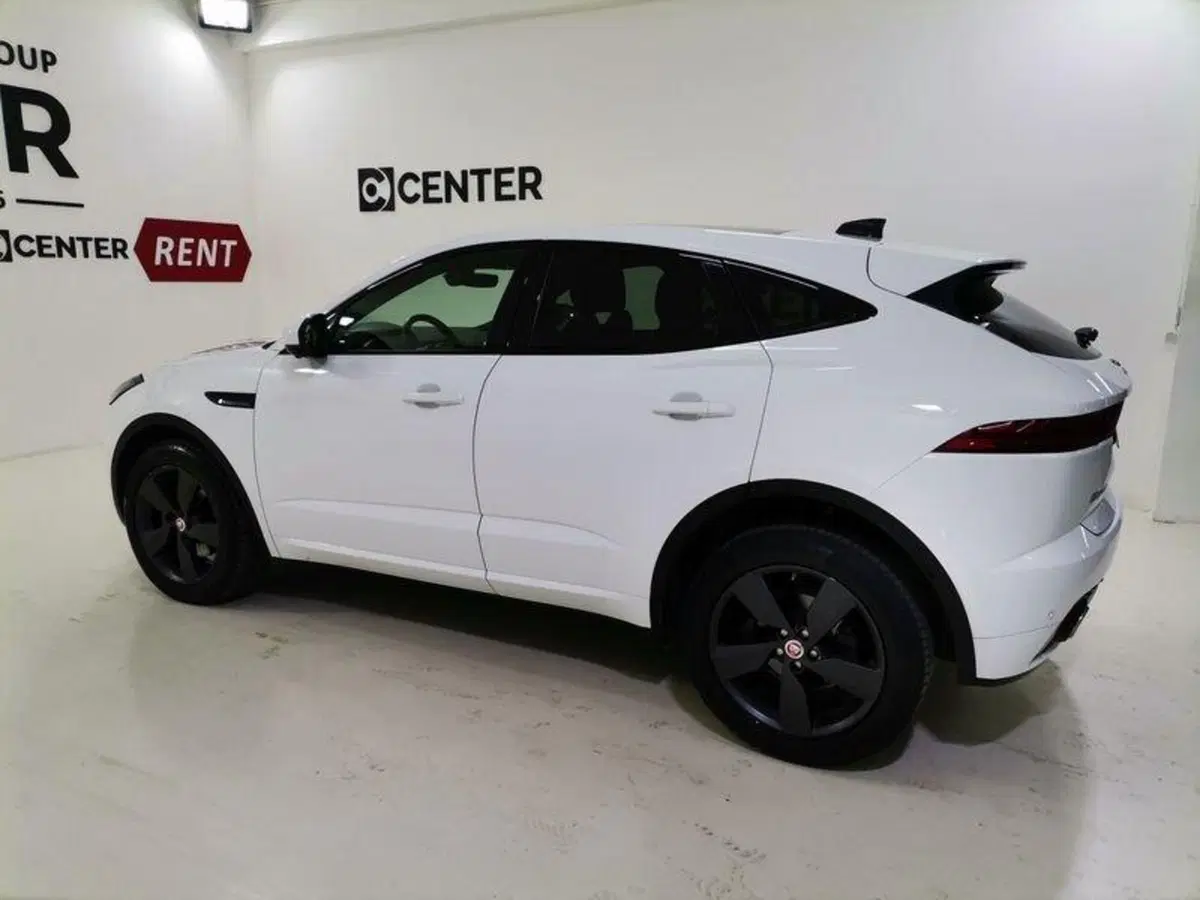 Jaguar E-Pace usata a Salerno (4)