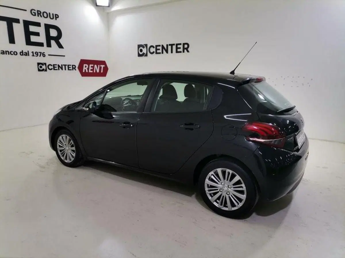 Peugeot 208 usata a Salerno (4)