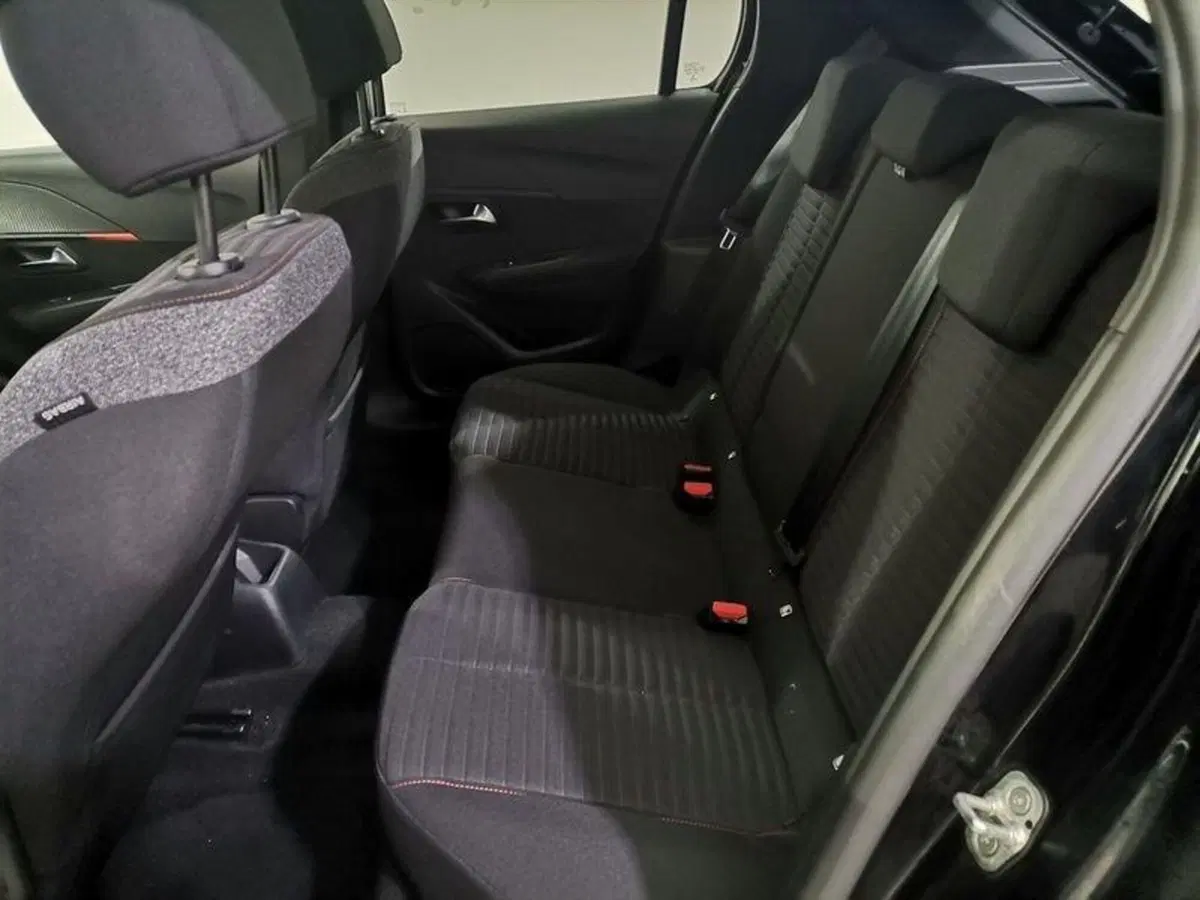 Peugeot 208 usata a Salerno (10)