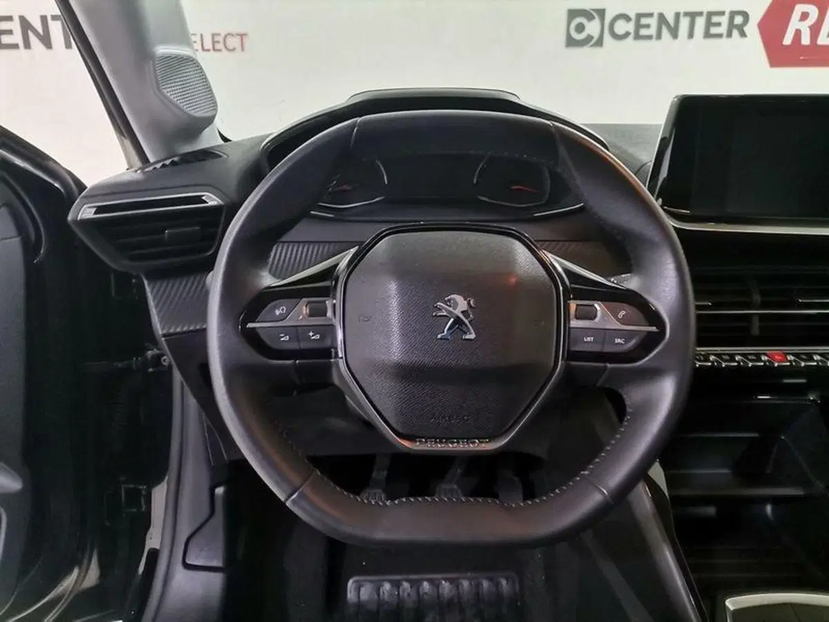 Peugeot 208 usata a Salerno (8)