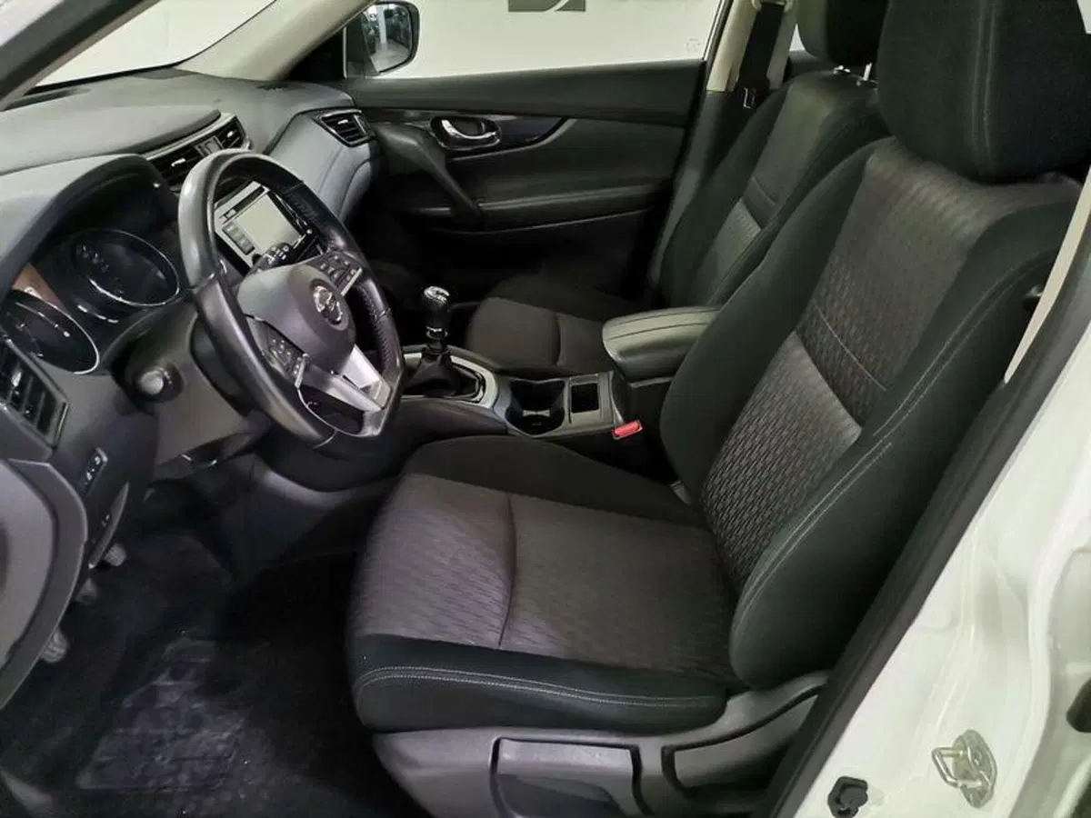 Nissan X-Trail usata a Salerno (9)