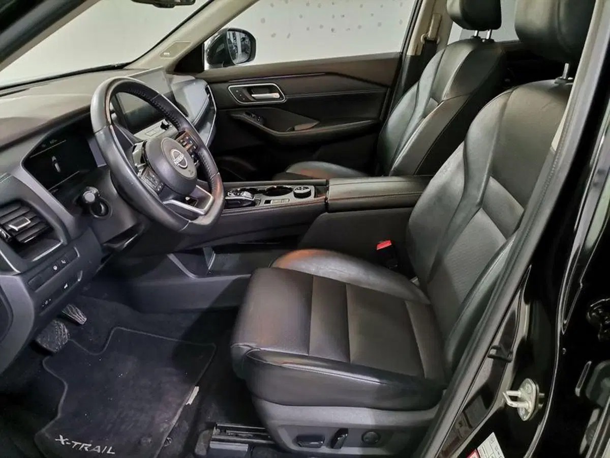 Nissan X-Trail usata a Salerno (9)