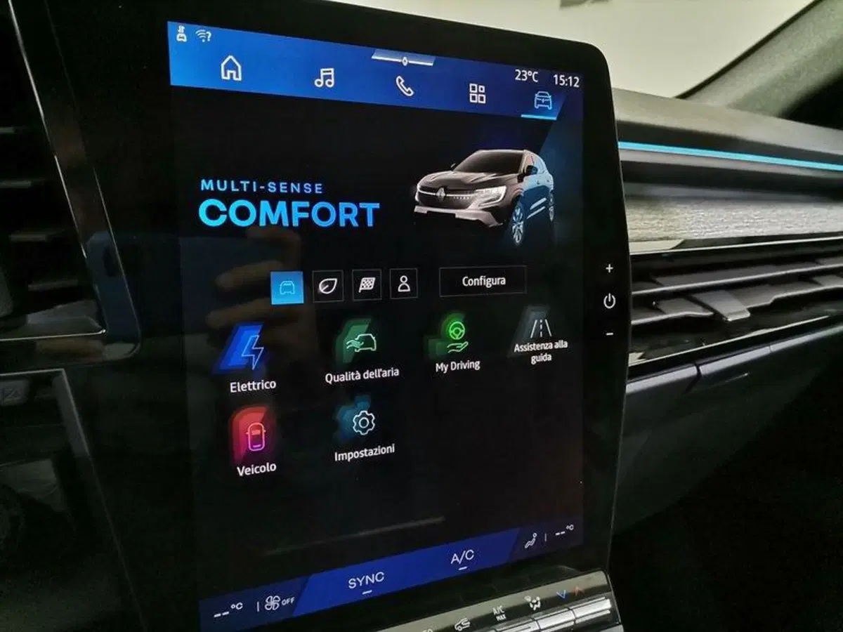 Renault Austral nuova a Salerno (15)