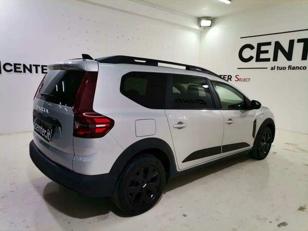 Dacia Jogger usata a Salerno (6)