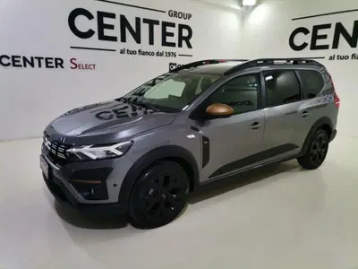 Dacia Jogger 1.0 tce Extreme UP Gpl 100cv del 2024 usata a Montecorvino Pugliano