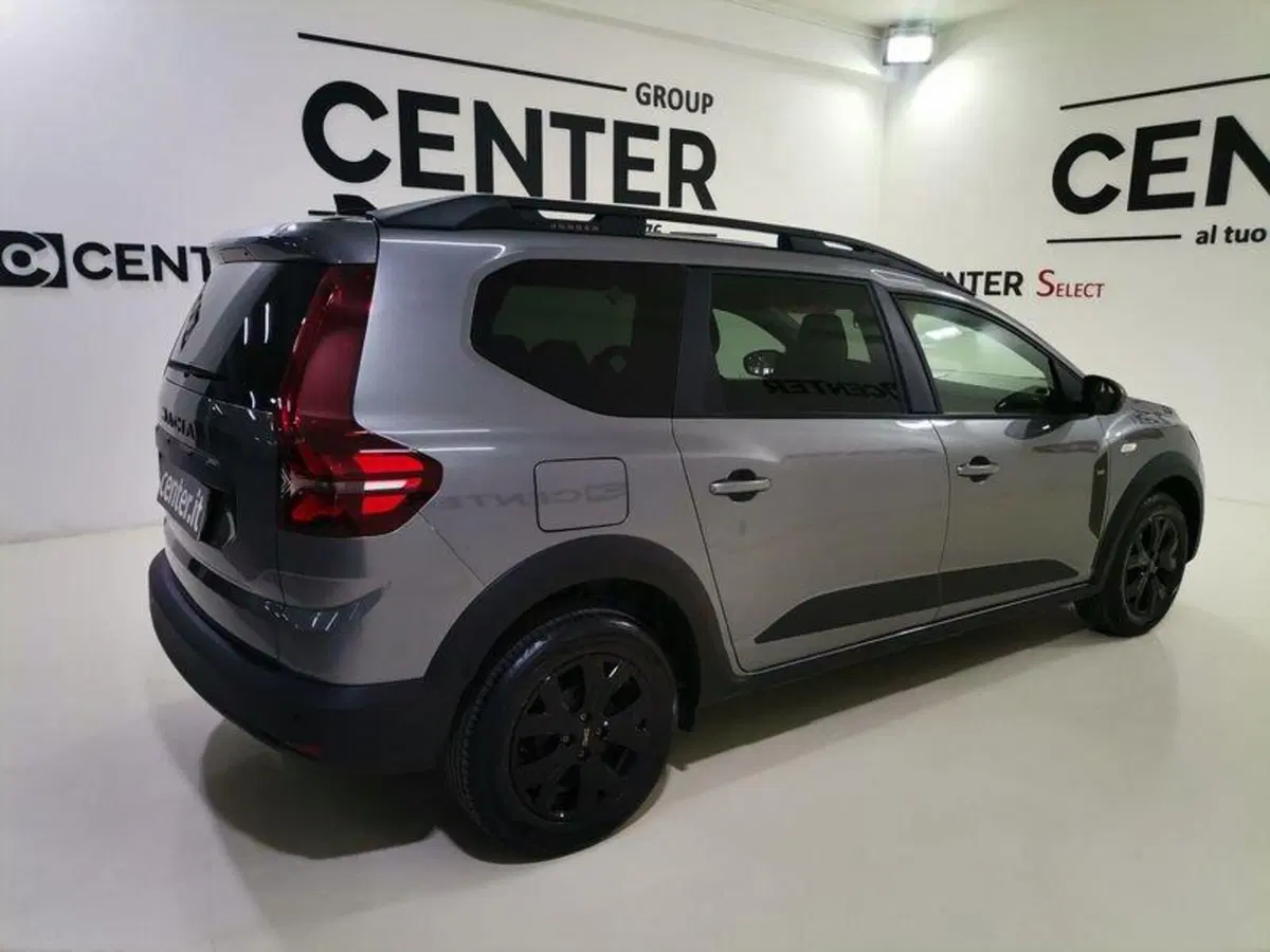 Dacia Jogger usata a Salerno (6)