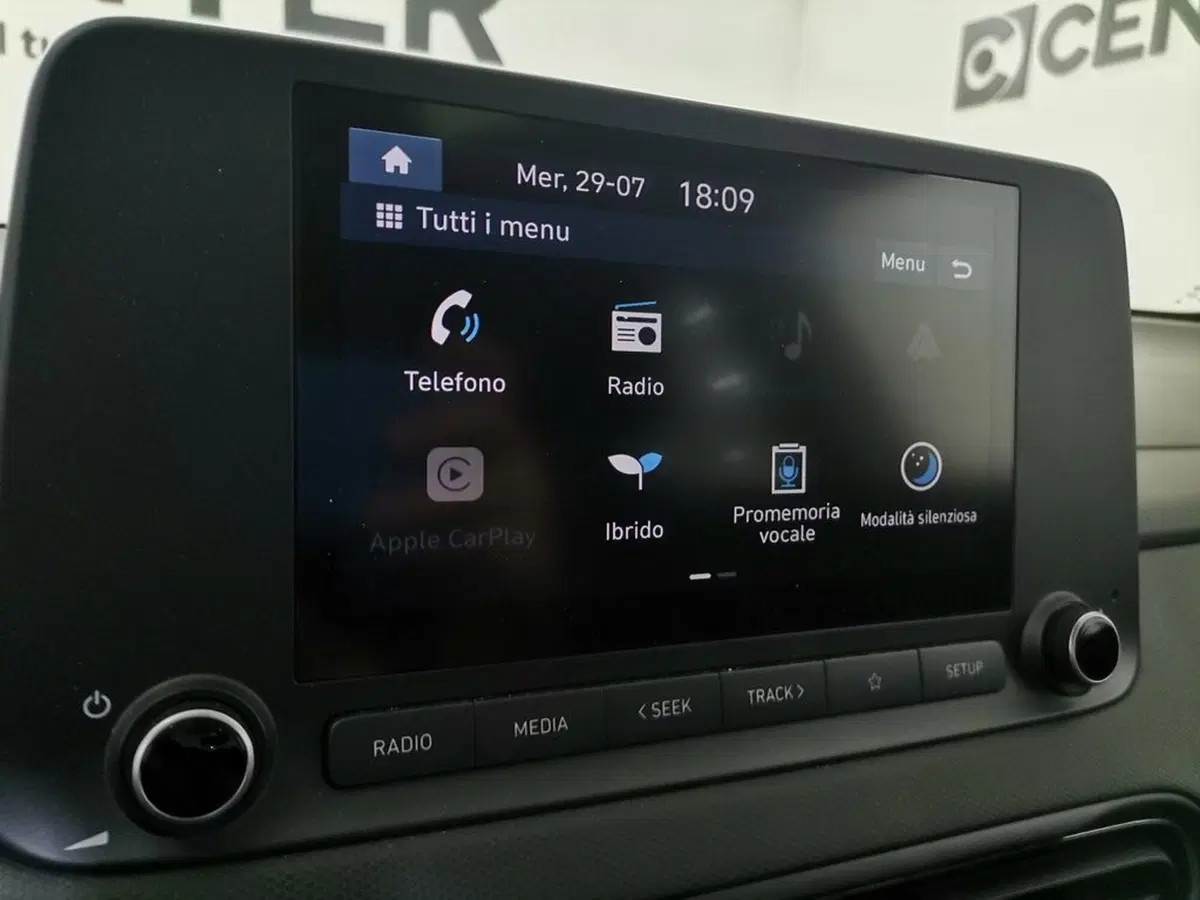 Hyundai Kona usata a Salerno (12)