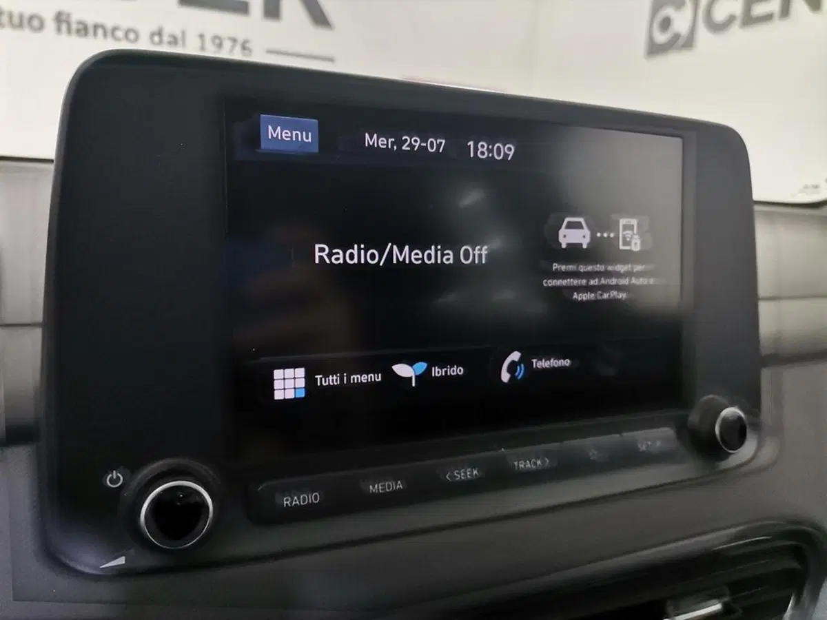 Hyundai Kona usata a Salerno (13)