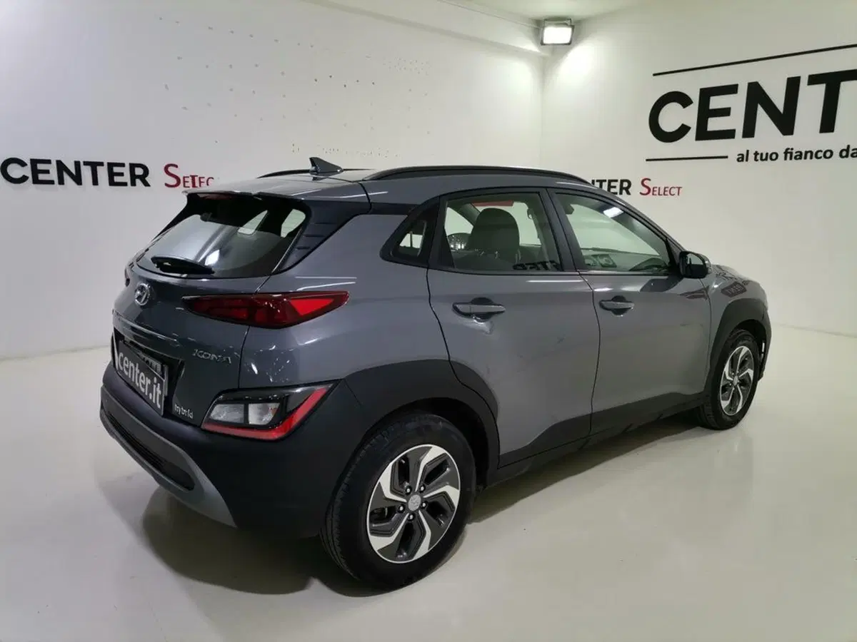 Hyundai Kona usata a Salerno (6)