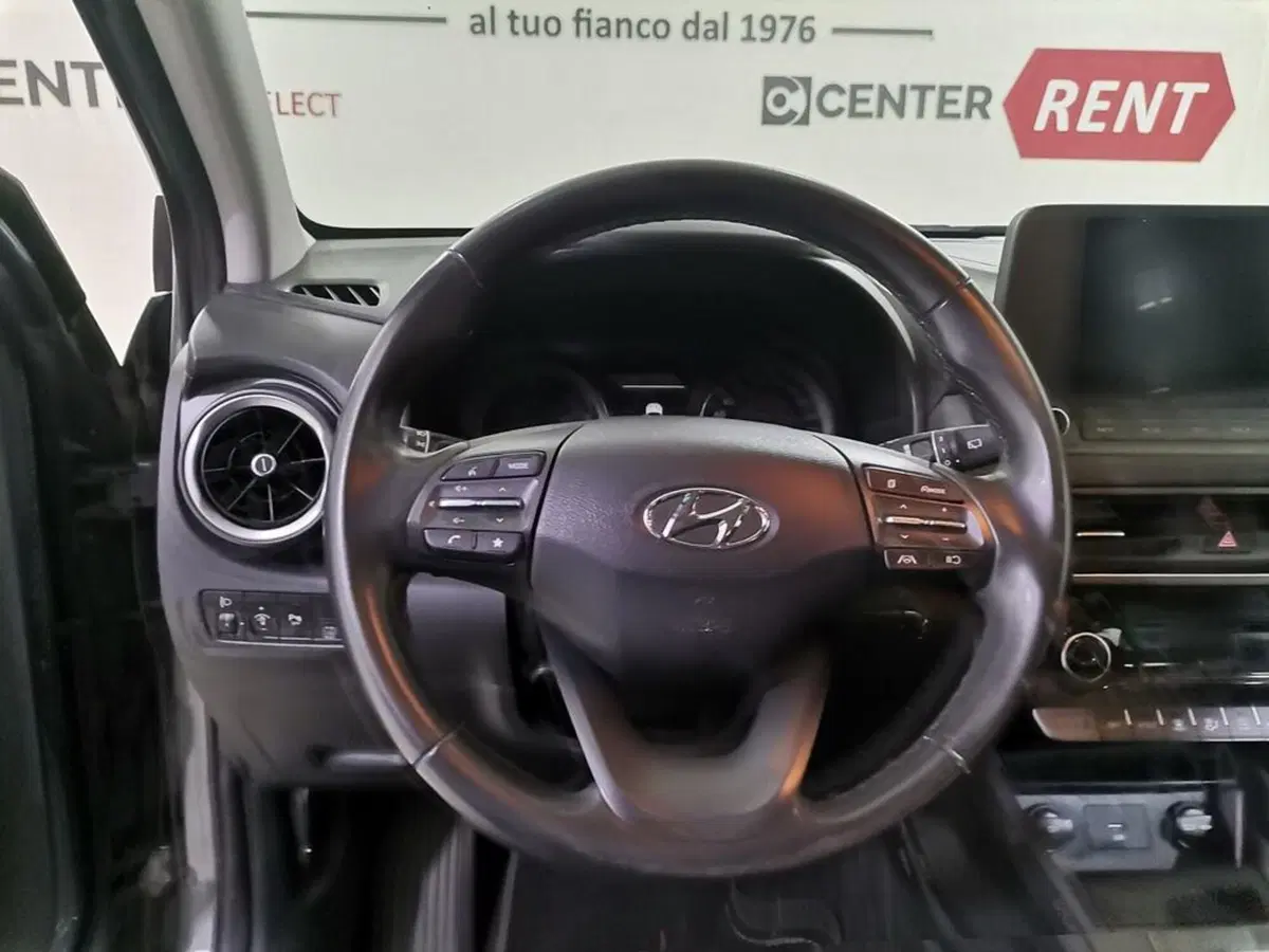 Hyundai Kona usata a Salerno (8)