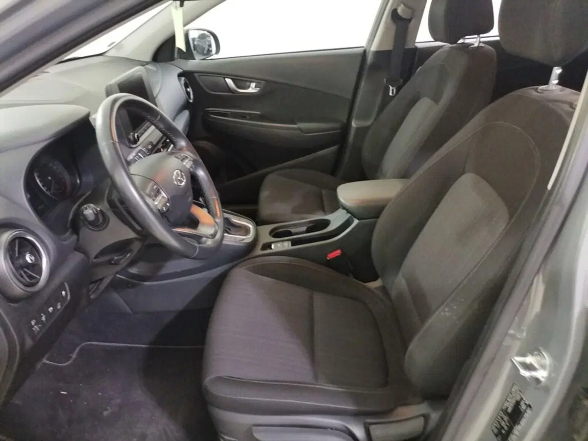 Hyundai Kona usata a Salerno (9)