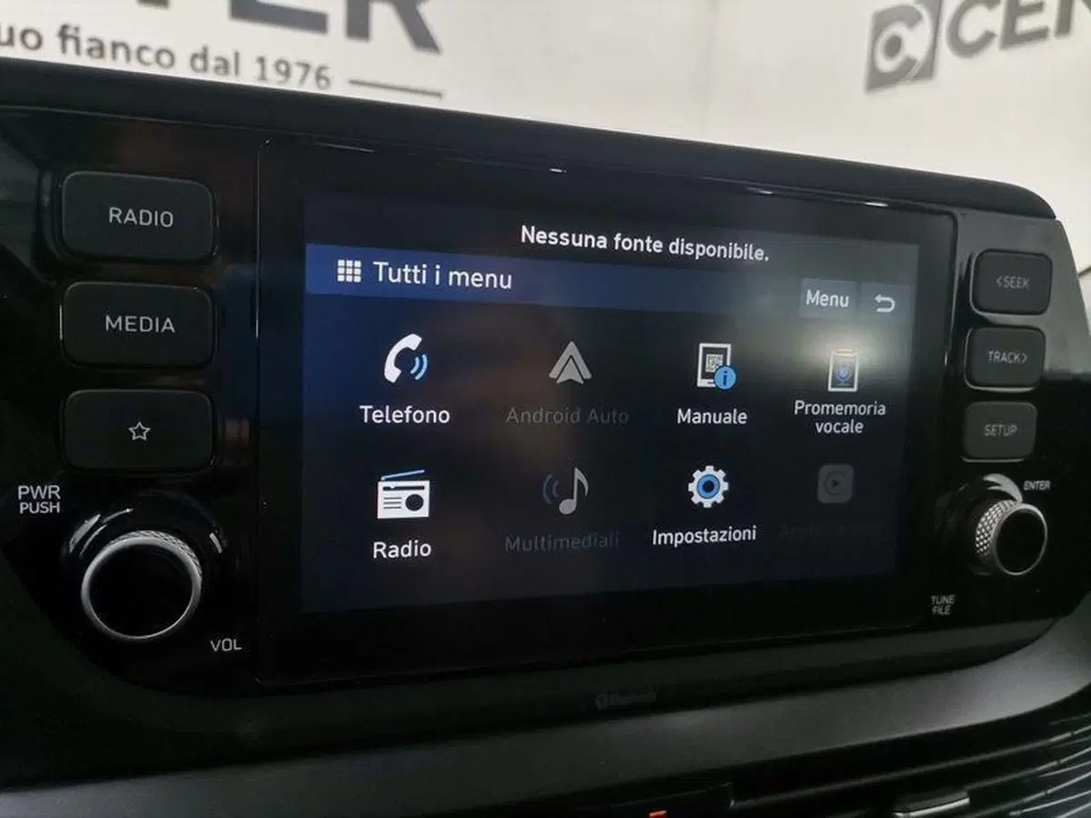 Hyundai Bayon usata a Salerno (13)