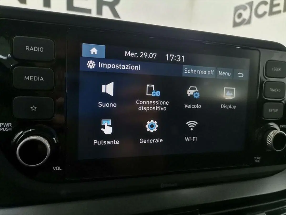 Hyundai Bayon usata a Salerno (15)