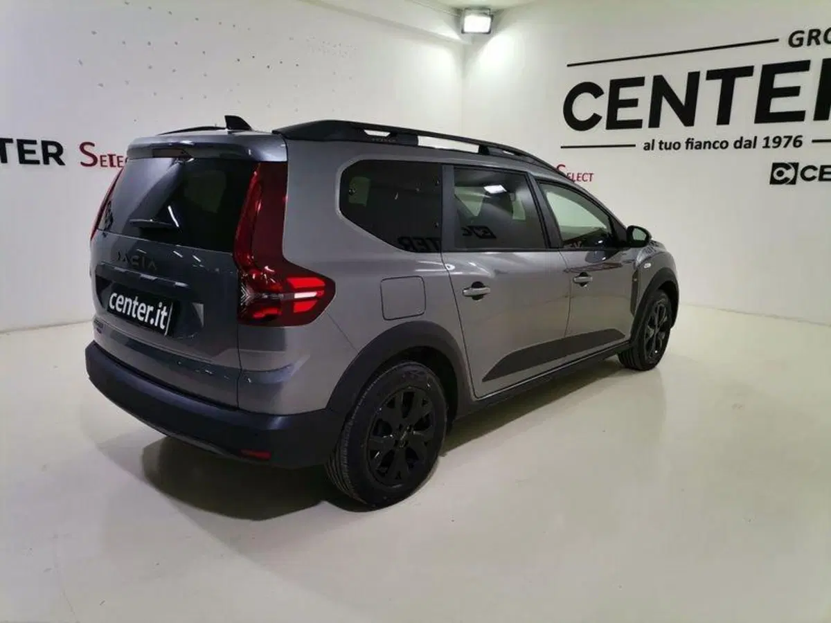 Dacia Jogger usata a Salerno (6)