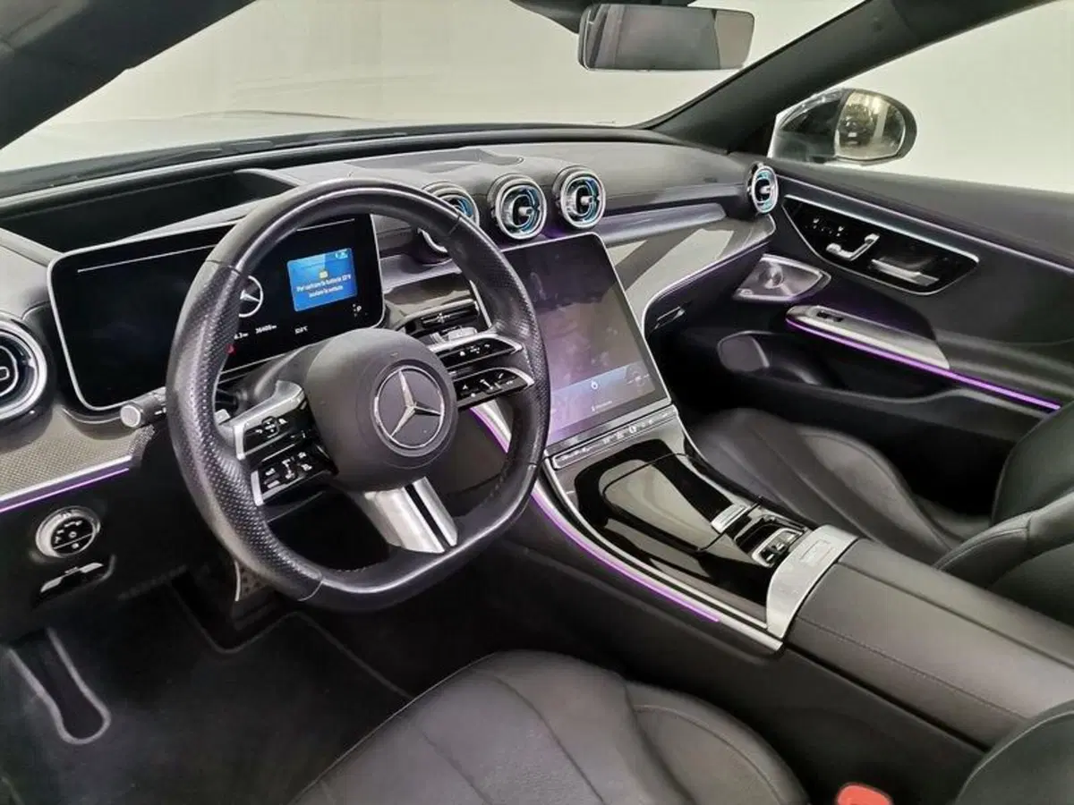 Mercedes-Benz CLE Cabrio usata a Salerno (7)