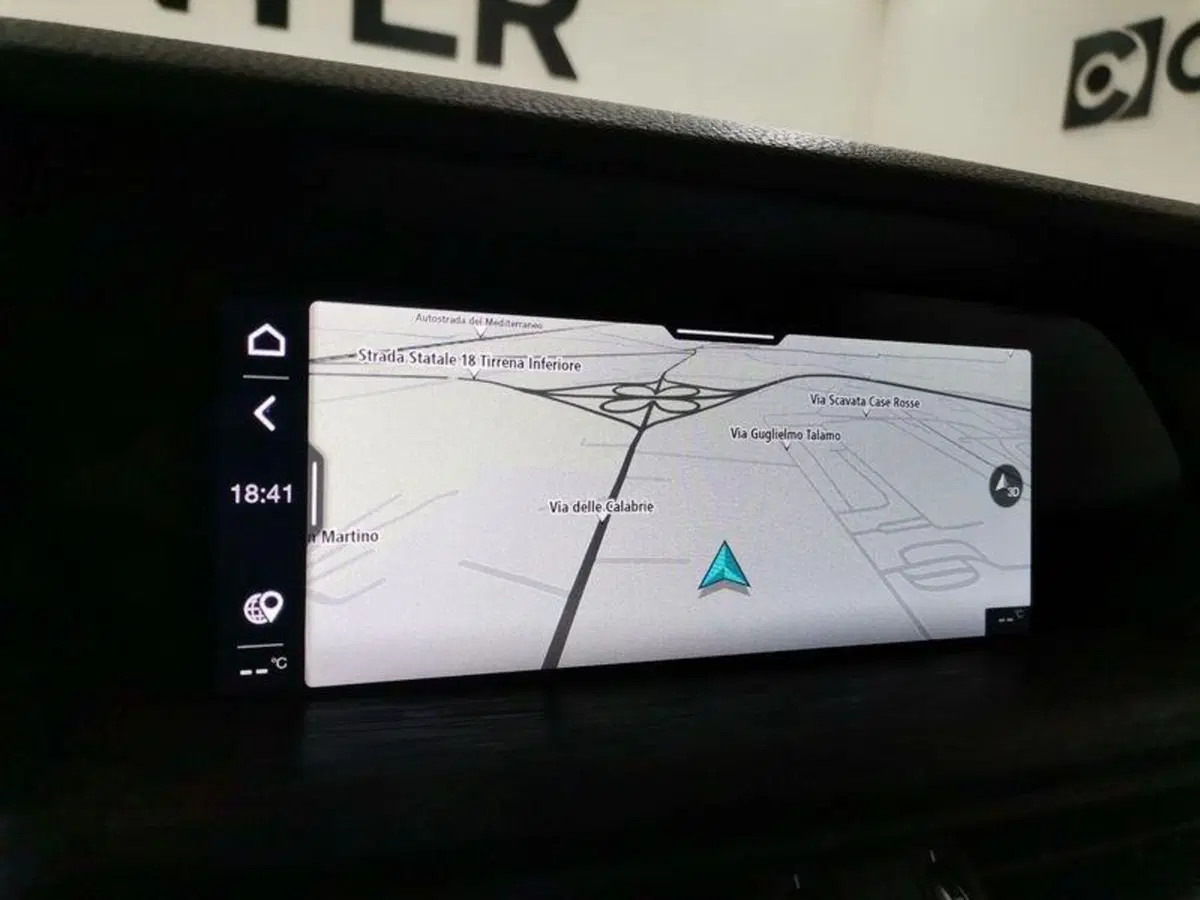 Alfa Romeo Stelvio usata a Salerno (12)