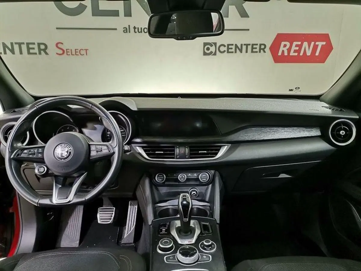 Alfa Romeo Stelvio usata a Salerno (7)