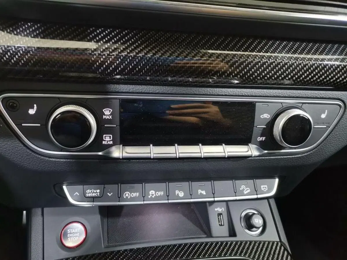 Audi SQ5 Sportback usata a Salerno (15)