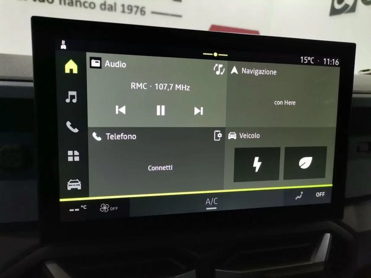 Dacia Duster usata a Salerno (12)